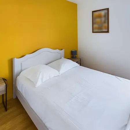 Apartment -indigo-t3 Avec Balcon Et 2 Places De Parking