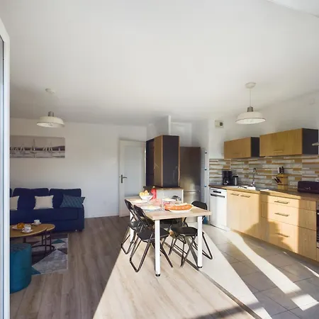 Apartment -indigo-t3 Avec Balcon Et 2 Places De Parking *